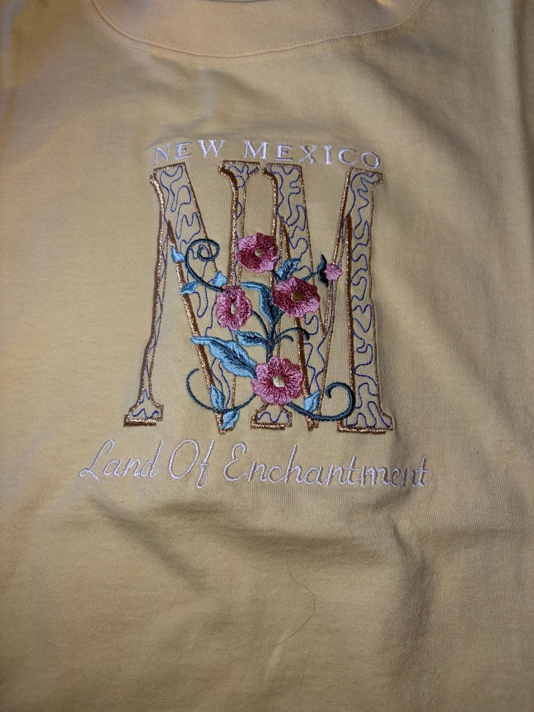 Vintage 90s Kentucky Flowers Embroidered TShirt Size Xl Made In Usa